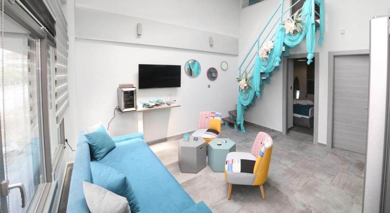 Street 90 Lux Aparts Keramoti  Ngoại thất bức ảnh