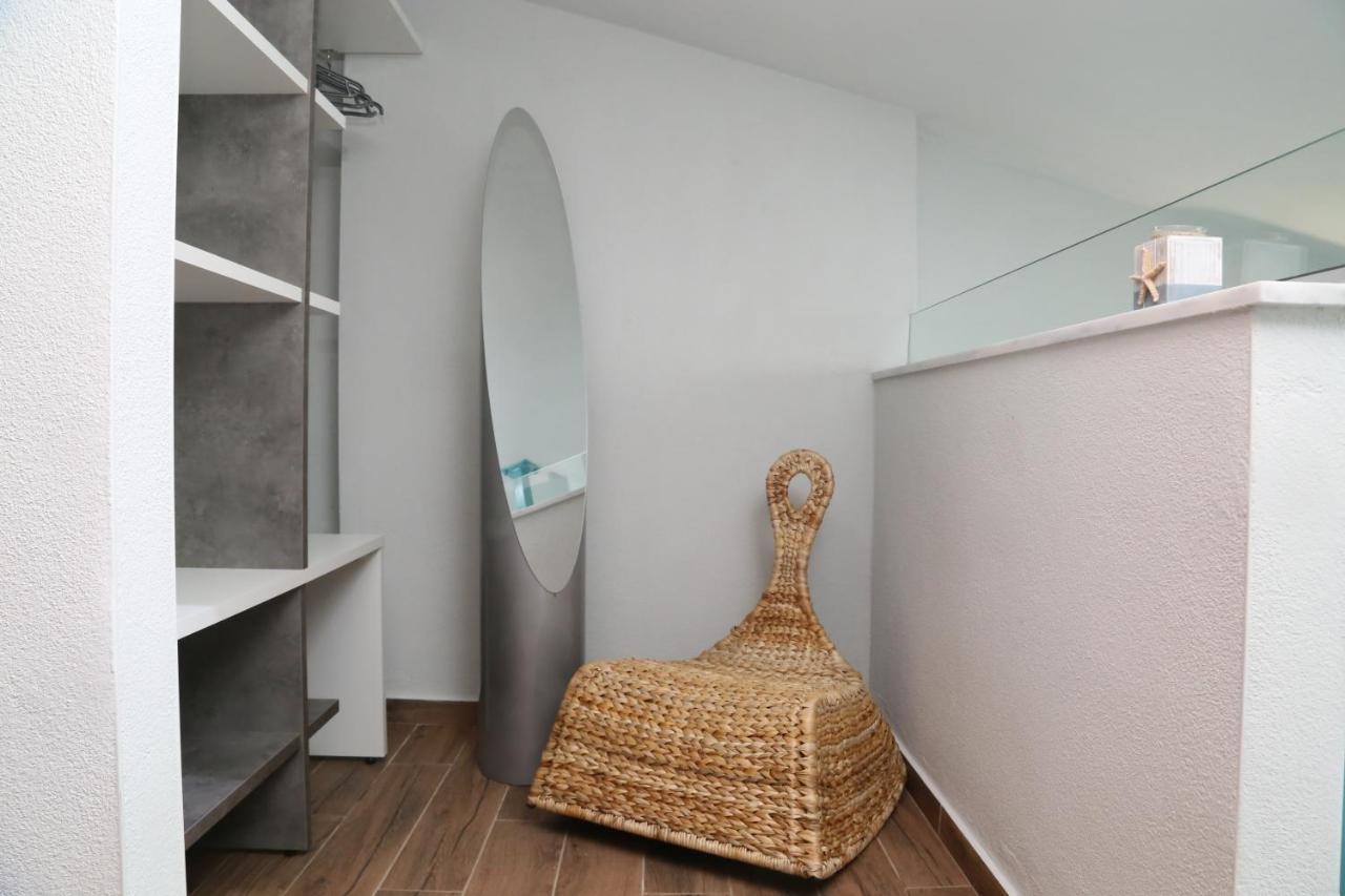 Street 90 Lux Aparts Keramoti  Ngoại thất bức ảnh